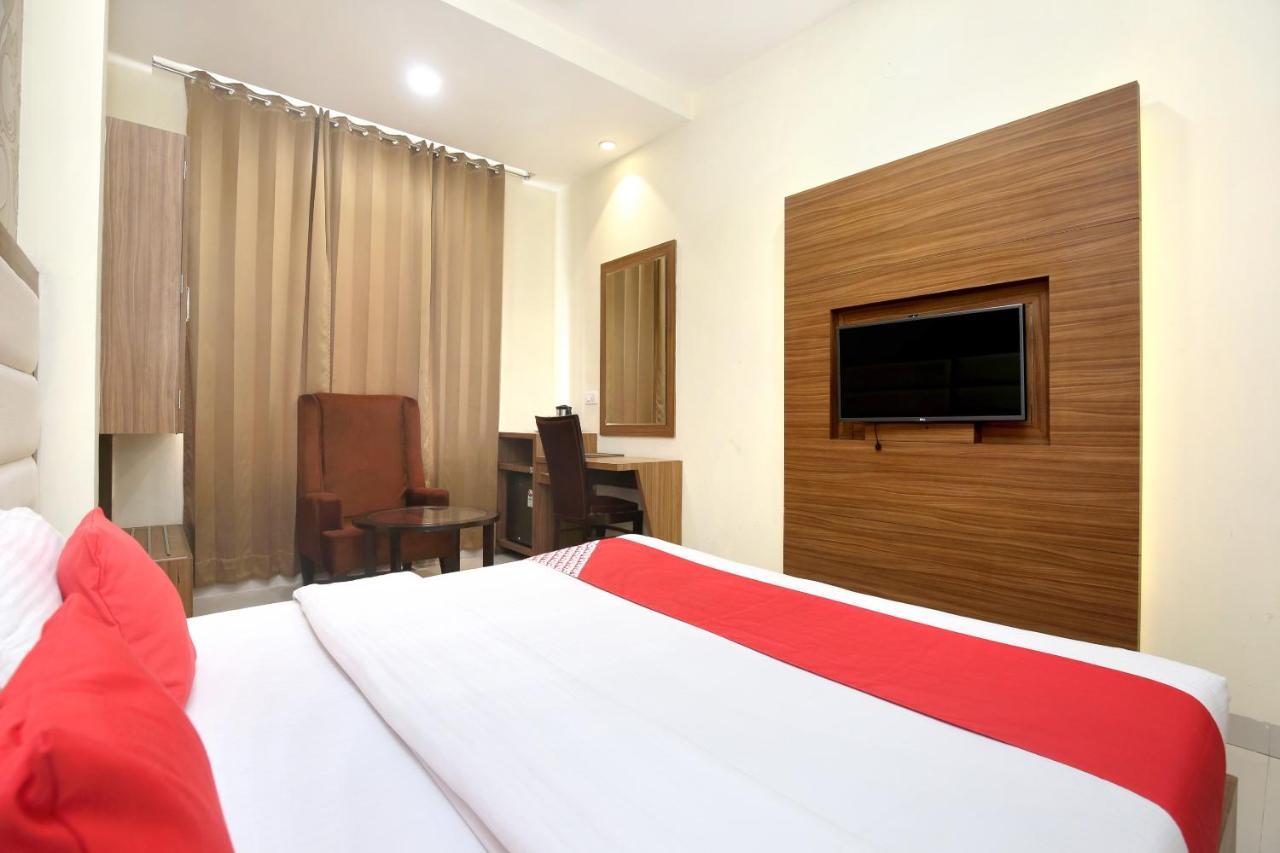 Capital O 8510 Welcome Inn Amritsar Exterior foto