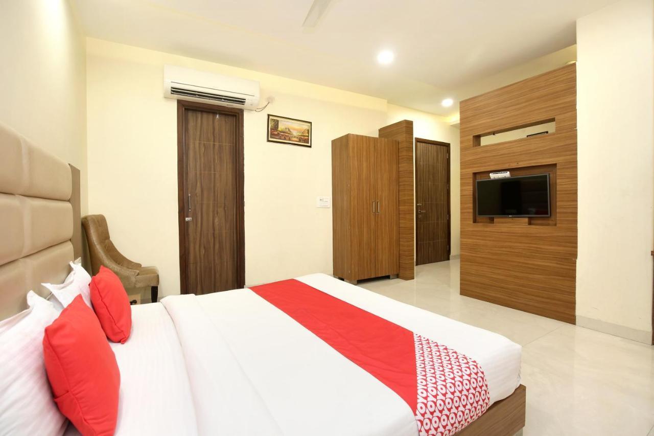 Capital O 8510 Welcome Inn Amritsar Exterior foto