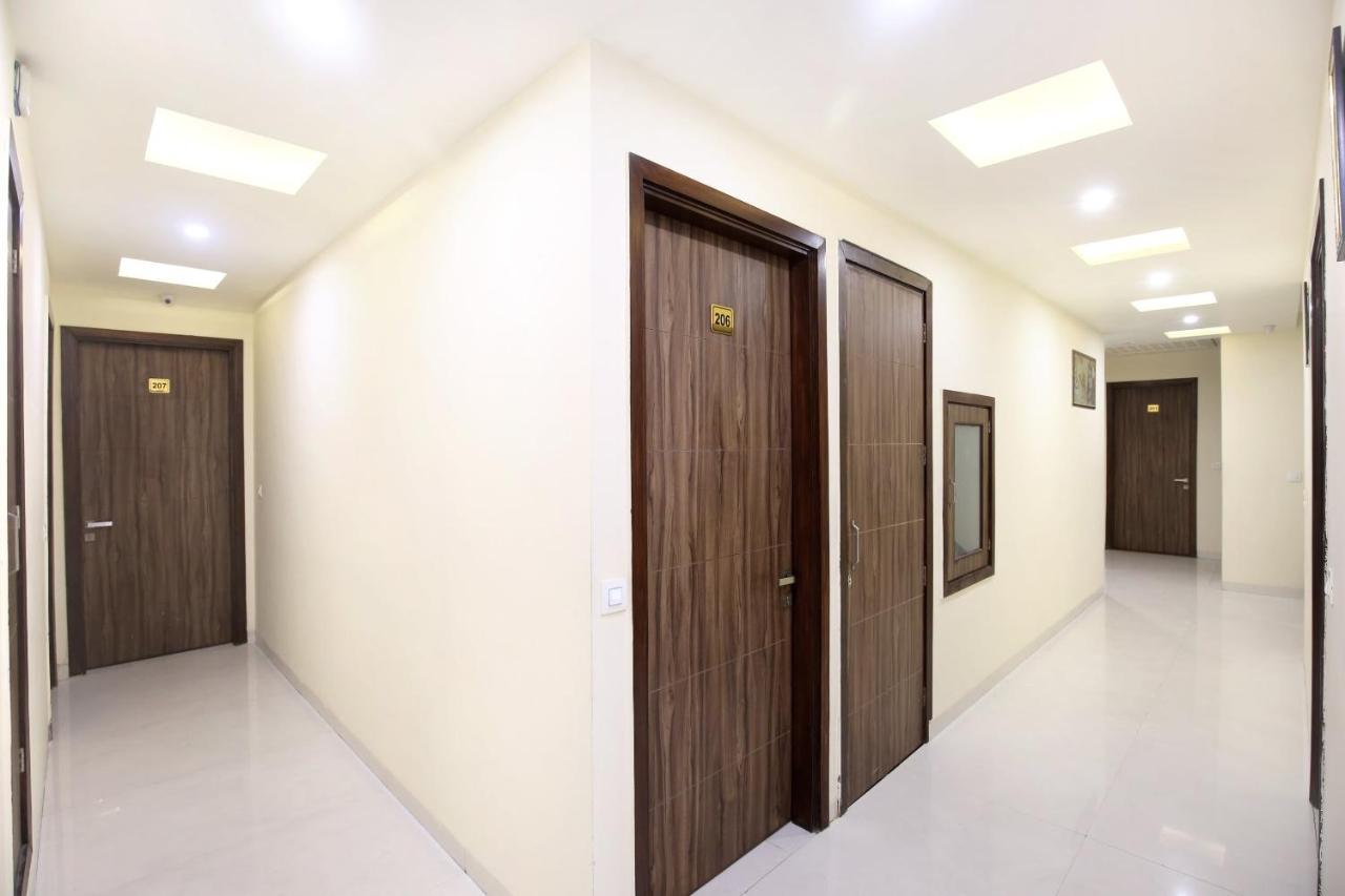 Capital O 8510 Welcome Inn Amritsar Exterior foto