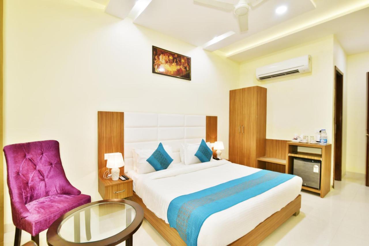 Capital O 8510 Welcome Inn Amritsar Exterior foto